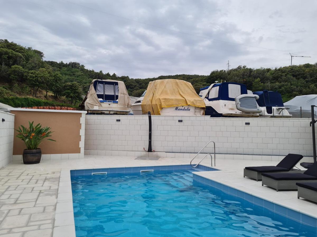 Apartments Nada Mundanije Экстерьер фото