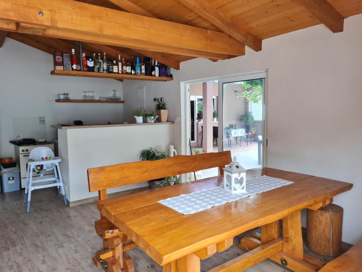 Apartments Nada Mundanije Экстерьер фото